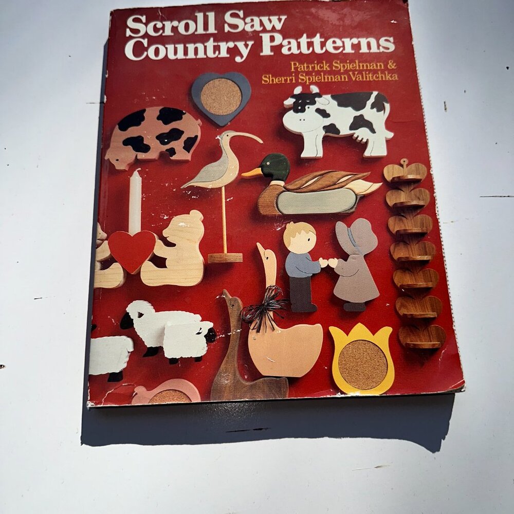 # B10 SCROLL SAW COUNTRY PATTERNS  - 1990 VINTAGE PB